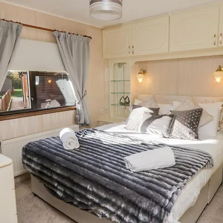 Jeans Lodge- Malton Grange