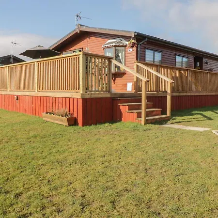 Jeans Lodge- Malton Grange بيت ضيافة *