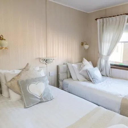 Jeans Lodge- Malton Grange بيت ضيافة