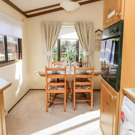 Jeans Lodge- Malton Grange بيت ضيافة *